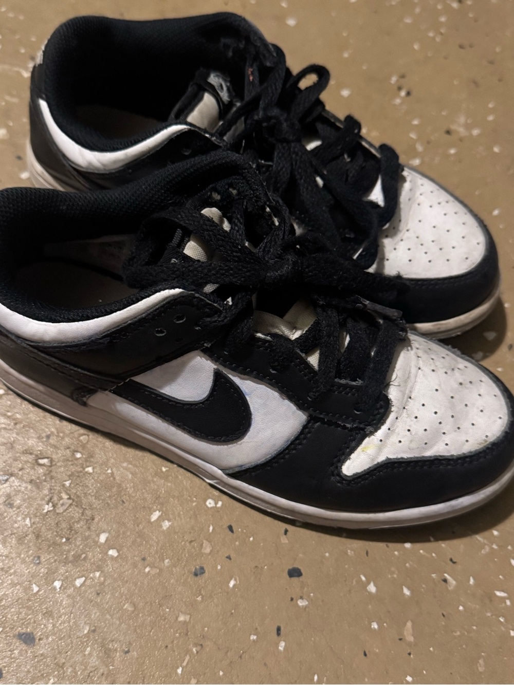 Nike Kids Black & White Low-Top Sneakers with Swoosh